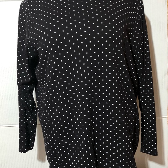Croft & Barrow ladies 3x black with white polka dots shirt. - Picture 6 of 8